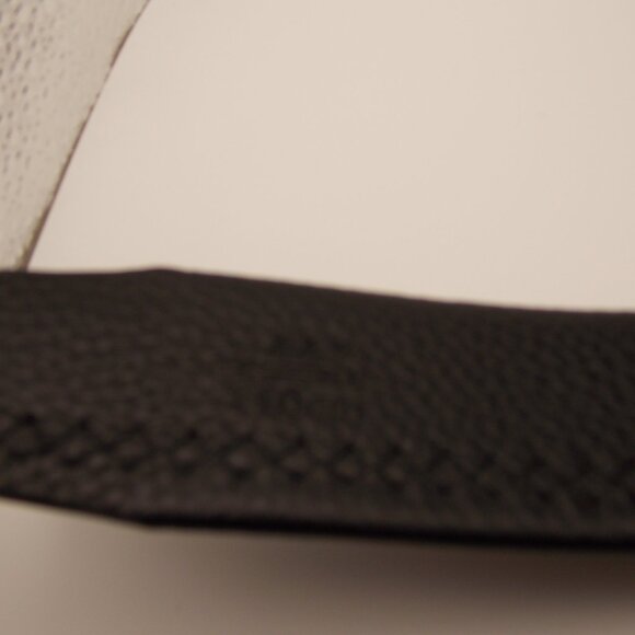 NWT-Men's Casual Black Cowhide Belt with Alloy Buckle Size 44 - Picture 3 of 4